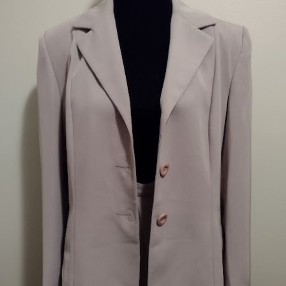 Ingenuity, 2pc Pant Suit, Beige Color, Size-12, Dry Cleaned - Picture 3 of 8